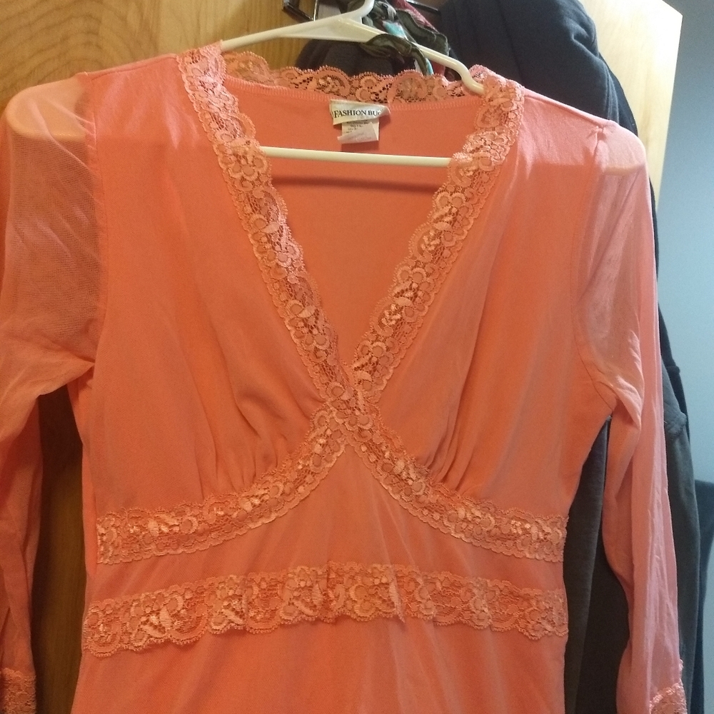 Blouse - Picture 2 of 4